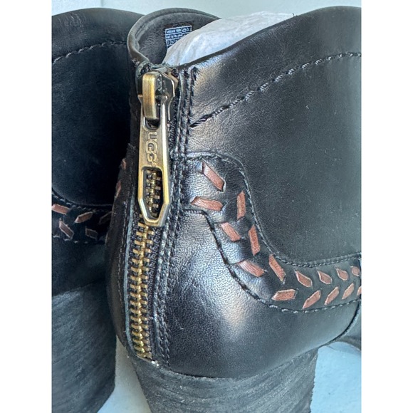 UGG Charlotte Black Leather Whipstitch Ankle Boots Block Heel Side Zip Womens 9 - Picture 4 of 14
